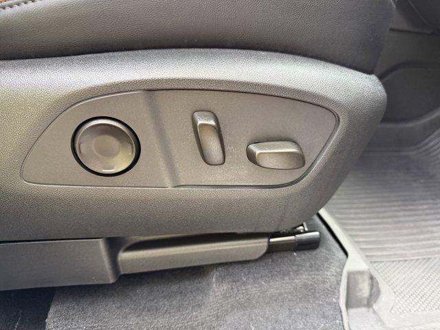 2024 GMC Acadia Vehicle Photo in LEOMINSTER, MA 01453-2952