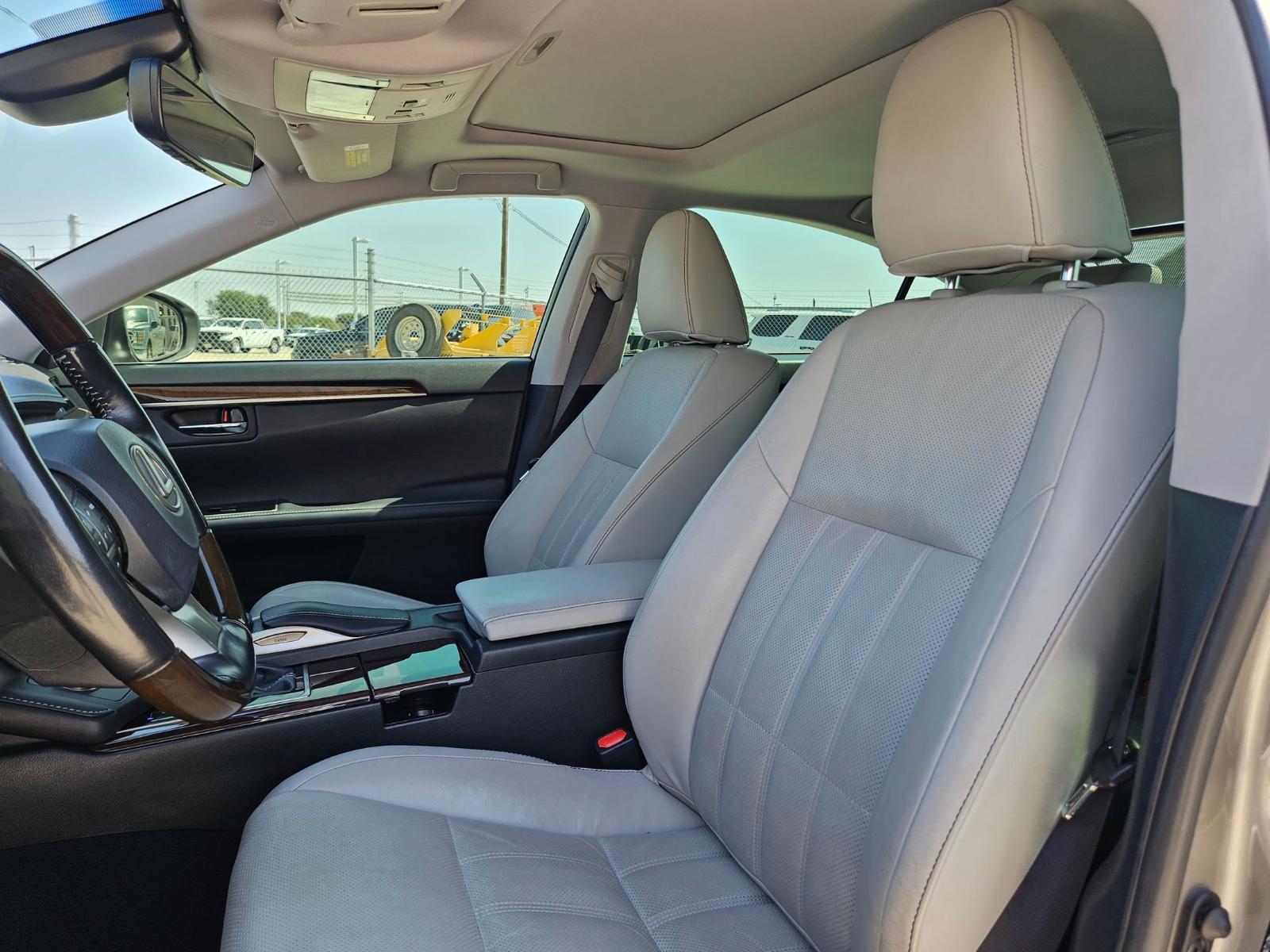 2017 Lexus ES 350 Vehicle Photo in Seguin, TX 78155