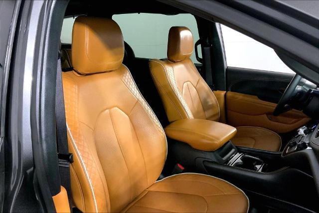 2022 Chrysler Pacifica Vehicle Photo in Kansas City, MO 64114