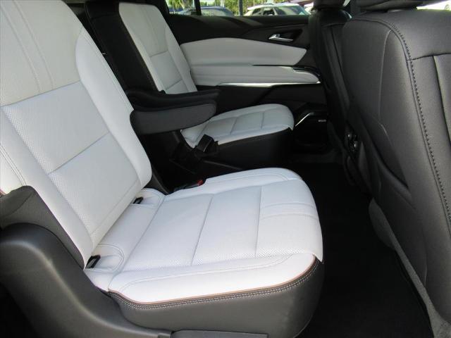 2025 Chevrolet Traverse Vehicle Photo in LEESBURG, FL 34788-4022