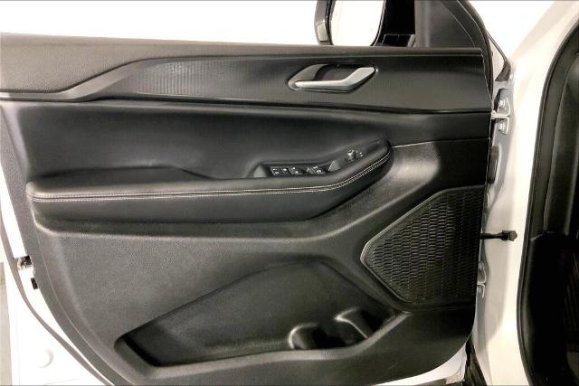 2024 Jeep Grand Cherokee L Vehicle Photo in Kansas City, MO 64114