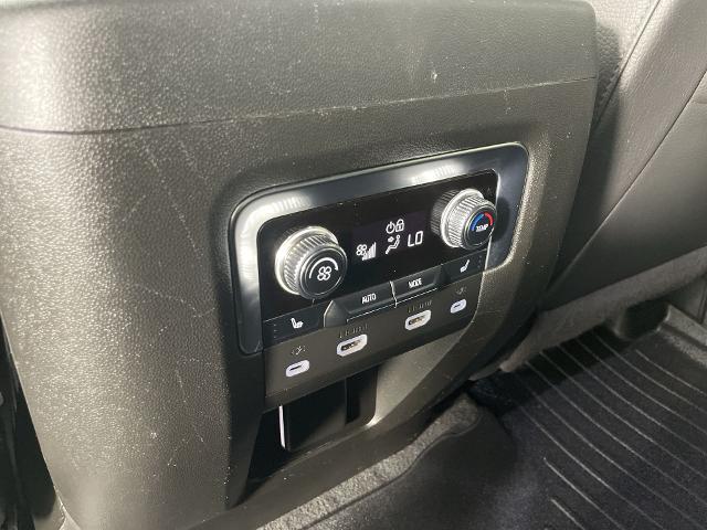 2024 GMC Yukon XL Vehicle Photo in GILBERT, AZ 85297-0402