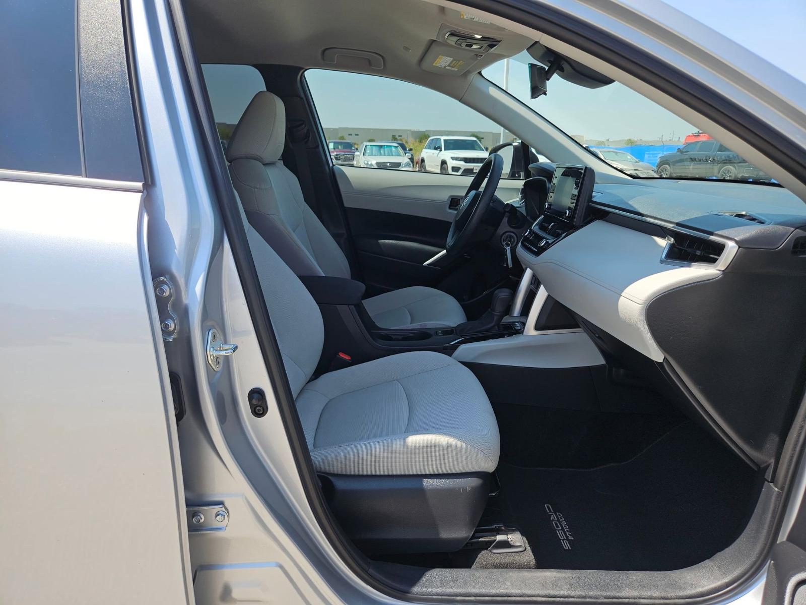2022 Toyota Corolla Cross Vehicle Photo in Seguin, TX 78155