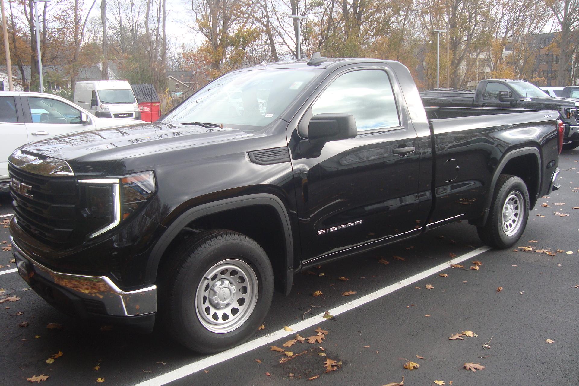 2025 GMC Sierra 1500 Vehicle Photo in PORTSMOUTH, NH 03801-4196