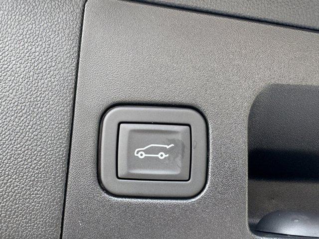 2025 Cadillac XT5 Vehicle Photo in LEOMINSTER, MA 01453-2952