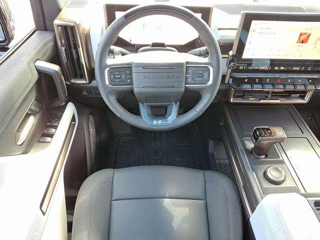 2025 GMC HUMMER EV SUV Vehicle Photo in DANBURY, CT 06810-5034