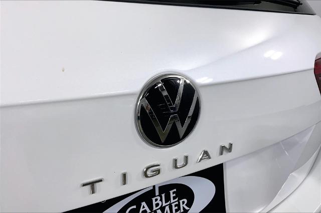 2023 Volkswagen Tiguan Vehicle Photo in Lees Summit, MO 64086