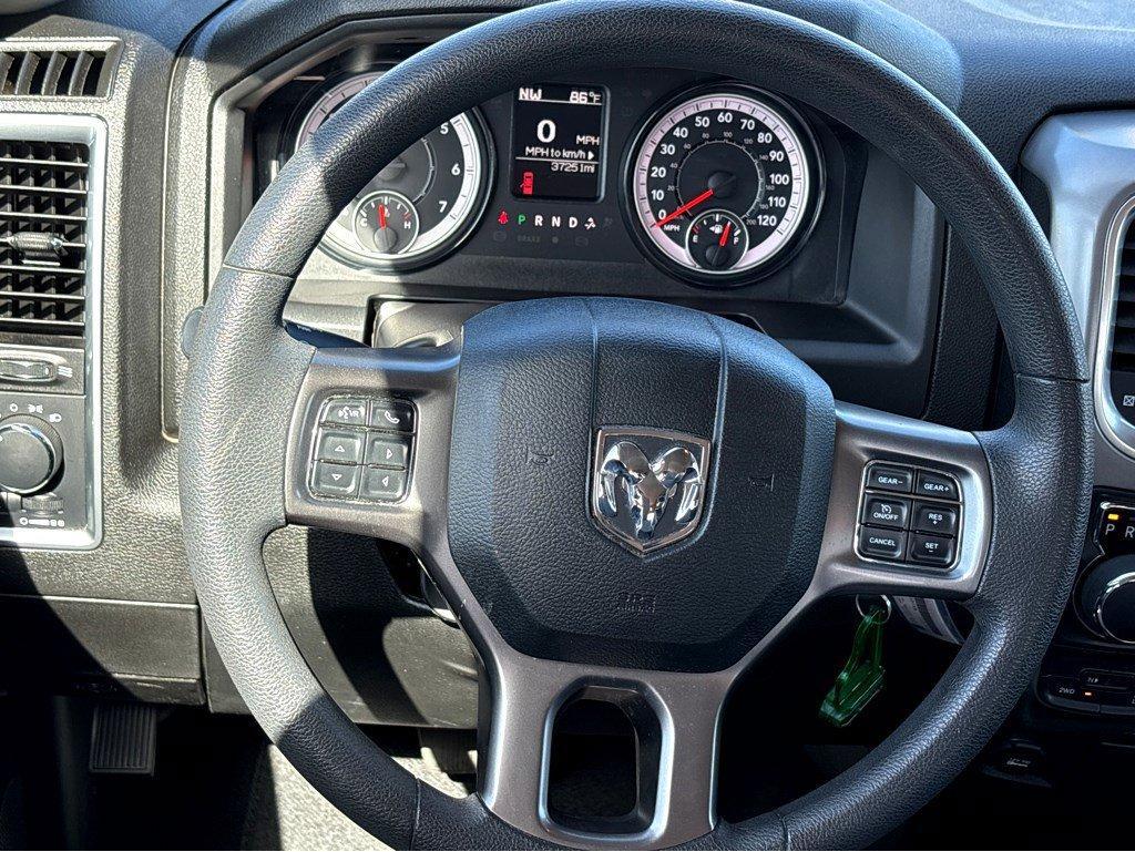 2024 Ram 1500 Classic Vehicle Photo in SAVANNAH, GA 31406-4513