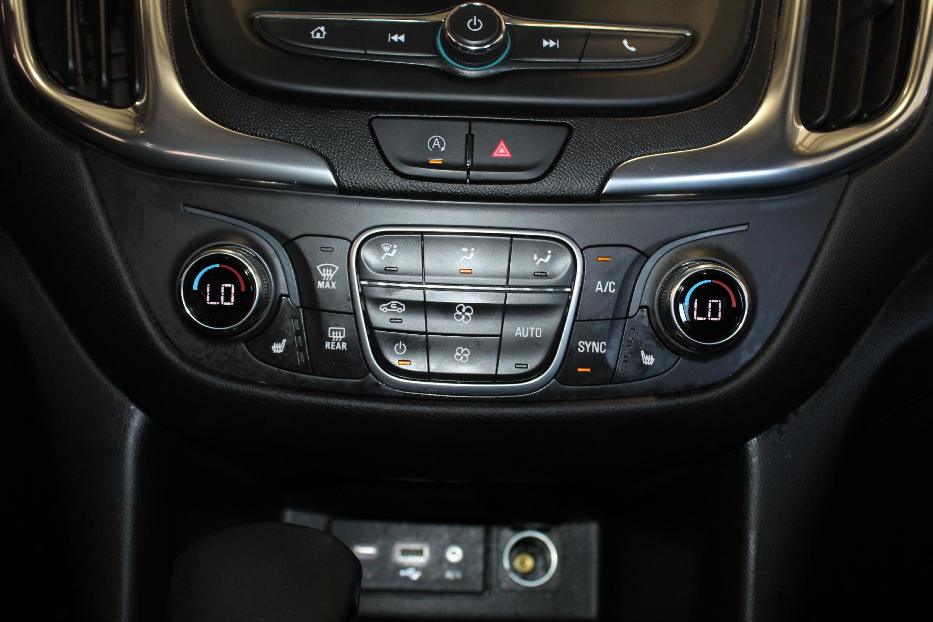 2022 Chevrolet Equinox Vehicle Photo in NORTHAMPTON, MA 01060-1120