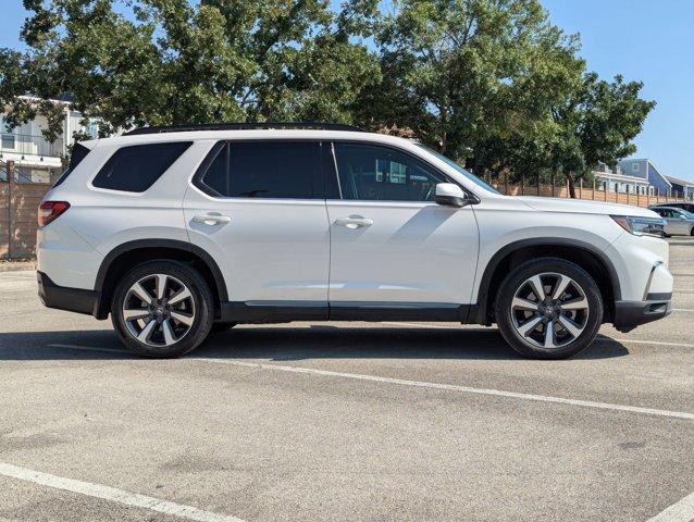 2024 Honda Pilot Vehicle Photo in San Antonio, TX 78230