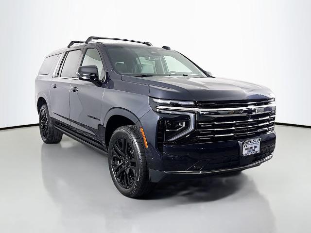 2025 Chevrolet Suburban Vehicle Photo in PUYALLUP, WA 98371-4149