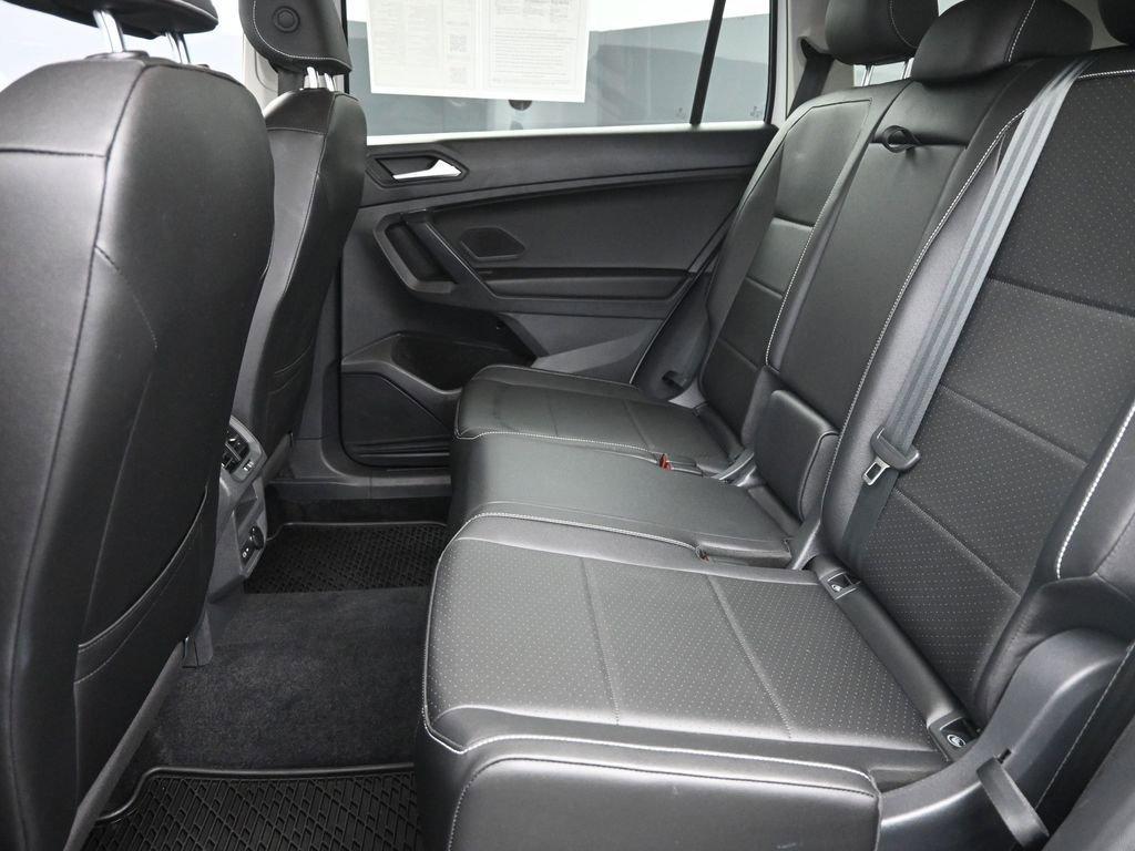 2021 Volkswagen Tiguan Vehicle Photo in Marion, IA 52302