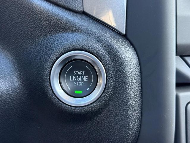 2025 GMC Sierra 1500 Vehicle Photo in COLUMBIA, MO 65203-3903