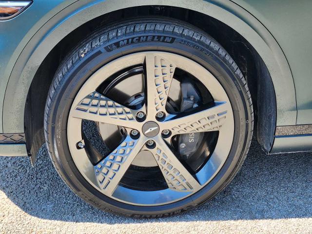 2024 Genesis GV70 Vehicle Photo in DENTON, TX 76210-9321
