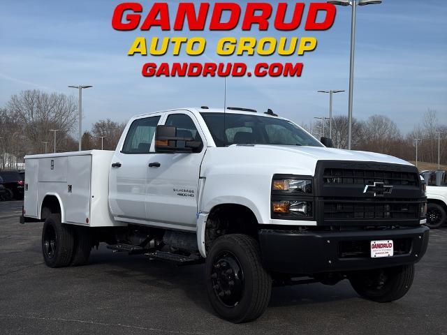 2024 Chevrolet Silverado 4500 HD Vehicle Photo in GREEN BAY, WI 54302-3701