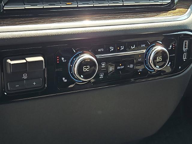 2025 GMC Sierra 2500 HD Vehicle Photo in TREVOSE, PA 19053-4984