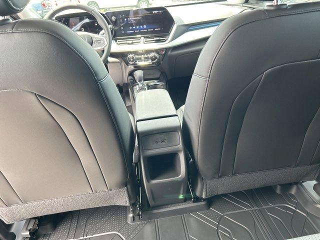 2025 Chevrolet Trax Vehicle Photo in SAINT CLAIRSVILLE, OH 43950-8512