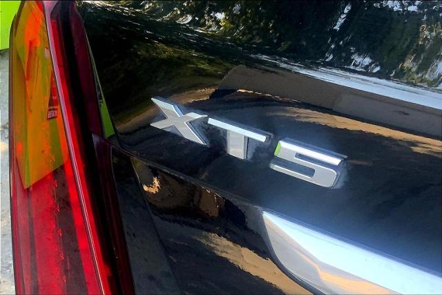 2021 Cadillac XT5 Vehicle Photo in KANSAS CITY, MO 64114-4545