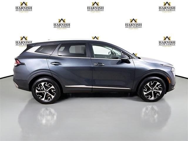 2025 Kia Sportage Hybrid Vehicle Photo in Everett, WA 98204