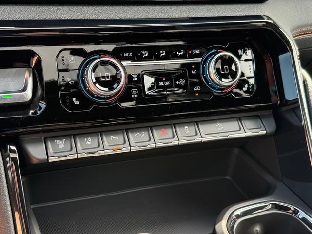 2025 GMC Sierra 2500 HD Vehicle Photo in COLUMBIA, MO 65203-3903