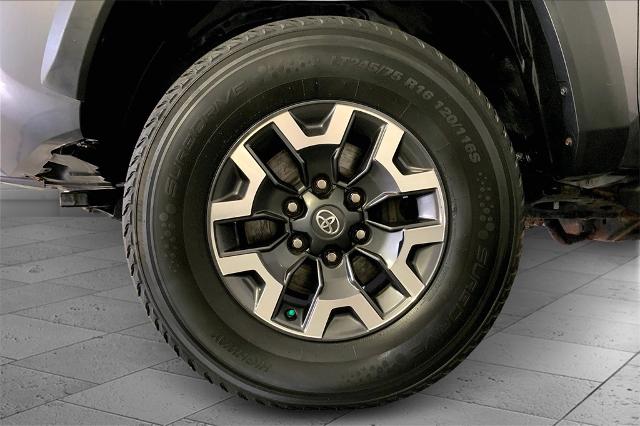 2018 Toyota Tacoma Vehicle Photo in Lees Summit, MO 64086
