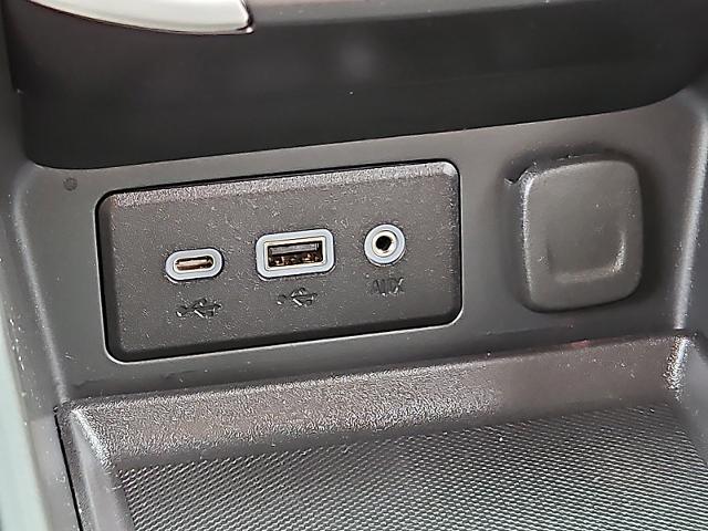 2022 GMC Terrain Vehicle Photo in TREVOSE, PA 19053-4984