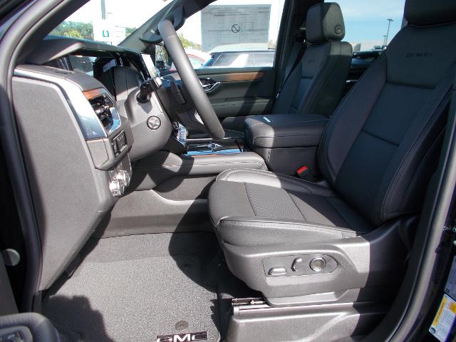 2026 GMC Yukon Vehicle Photo in LOWELL, MA 01852-4336