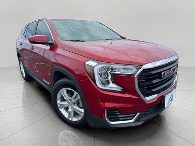 2024 GMC Terrain Vehicle Photo in Neenah, WI 54956
