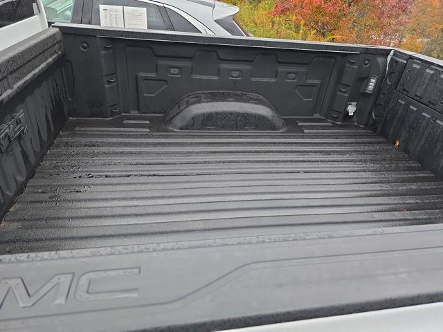 2022 GMC Sierra 2500 HD Vehicle Photo in Pleasant Hills, PA 15236