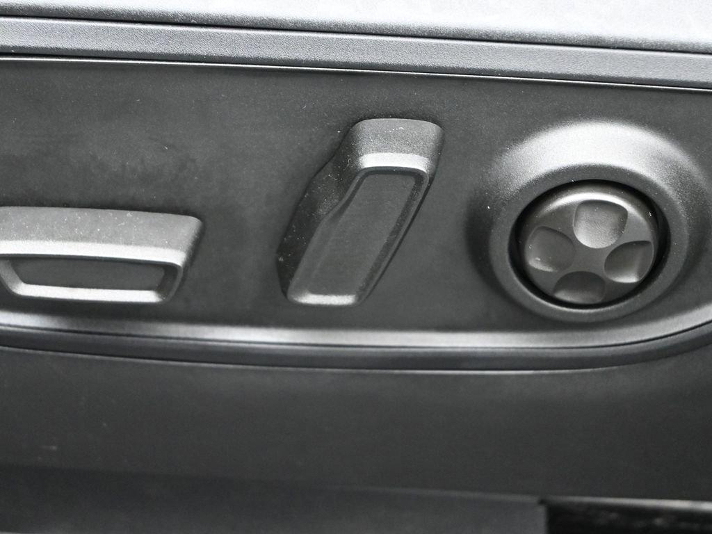 2022 Jeep Grand Cherokee 4xe Vehicle Photo in Cedar Rapids, IA 52402