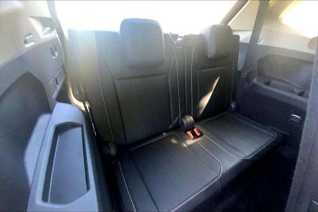 2024 Volkswagen Tiguan Vehicle Photo in KANSAS CITY, MO 64114-4545