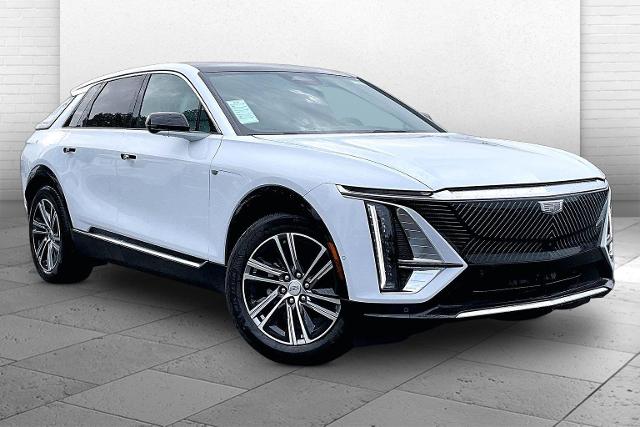 2026 Cadillac LYRIQ Vehicle Photo in KANSAS CITY, MO 64114-4545
