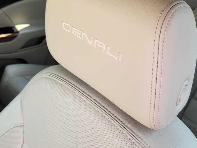 2019 GMC Acadia Vehicle Photo in DENTON, TX 76210-9321