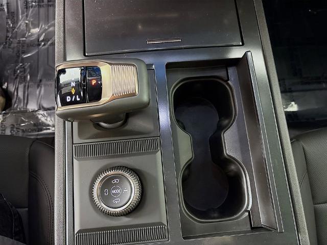 2025 GMC HUMMER EV SUV Vehicle Photo in PUYALLUP, WA 98371-4149