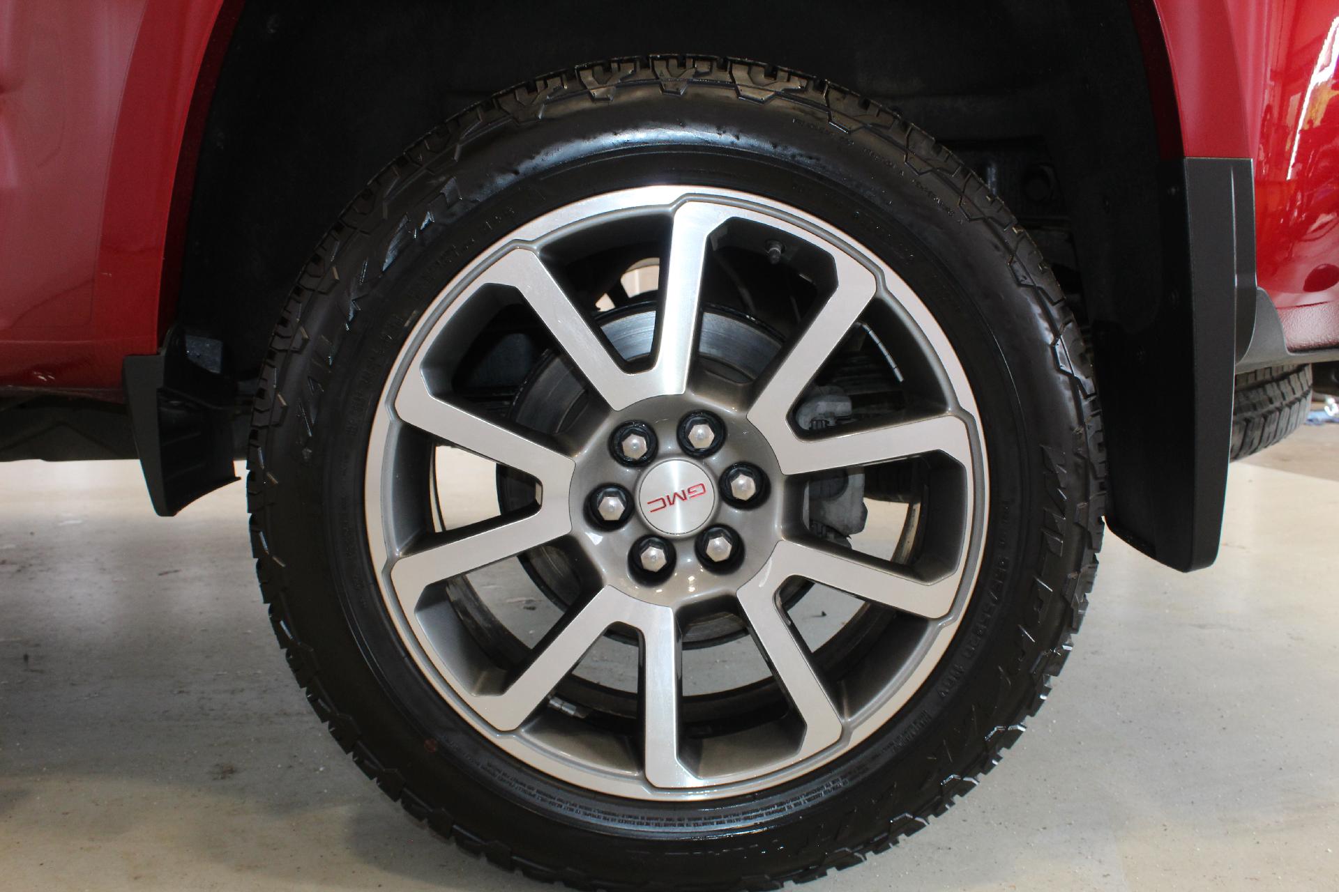 2021 GMC Canyon Vehicle Photo in NORTHAMPTON, MA 01060-1120