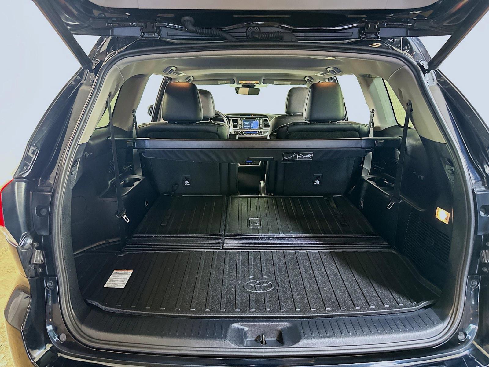 2018 Toyota Highlander Vehicle Photo in Langhorne, PA 19047