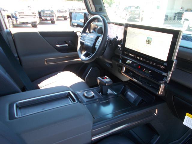 2025 GMC HUMMER EV Pickup Vehicle Photo in LOWELL, MA 01852-4336