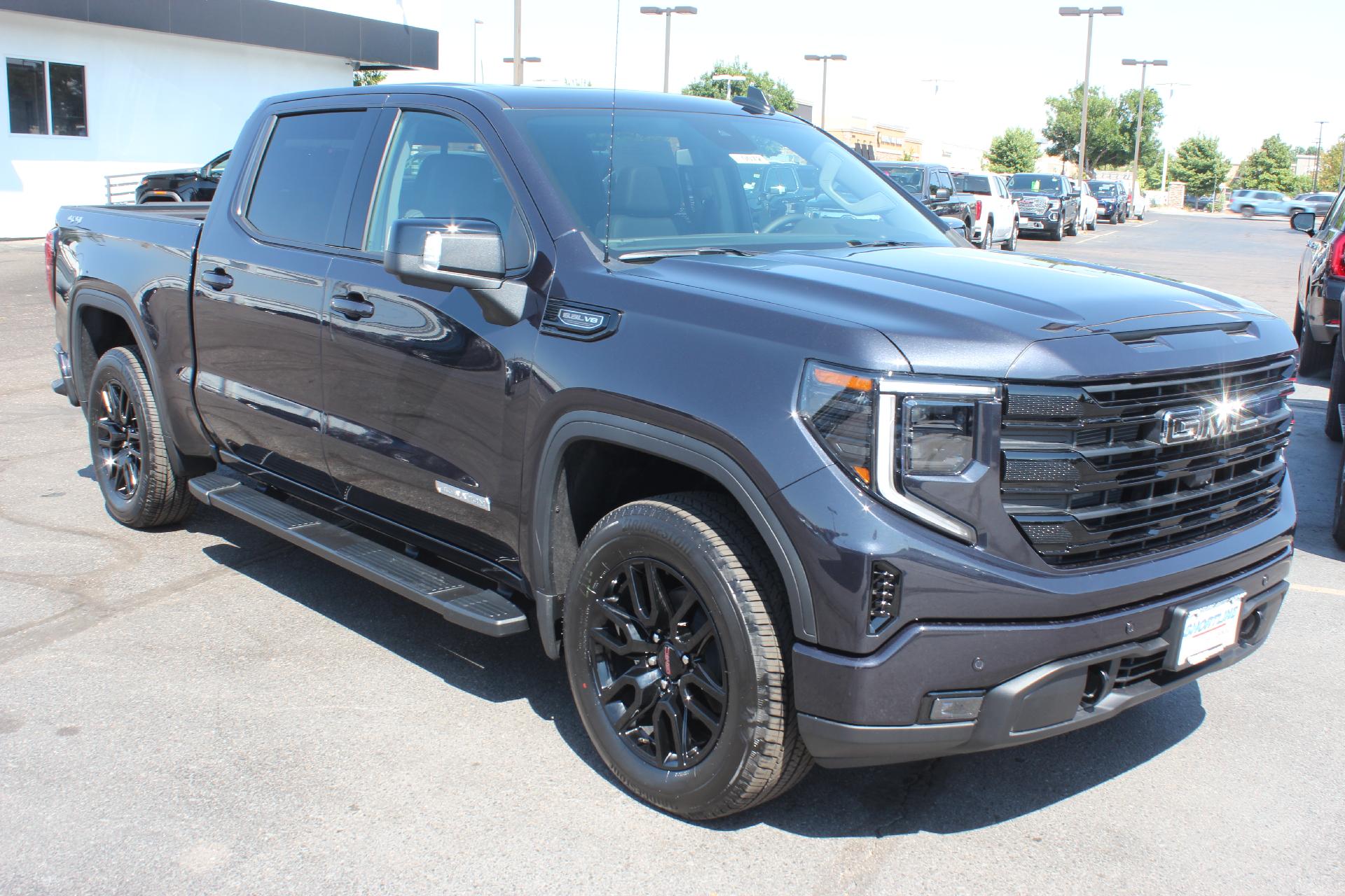 2026 GMC Sierra 1500 Vehicle Photo in AURORA, CO 80012-4011