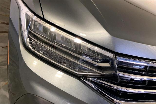 2024 Volkswagen Tiguan Vehicle Photo in KANSAS CITY, MO 64114-4502