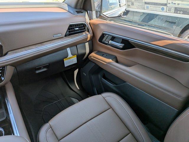 2026 Chevrolet Suburban Vehicle Photo in BRUNSWICK, GA 31525-1881