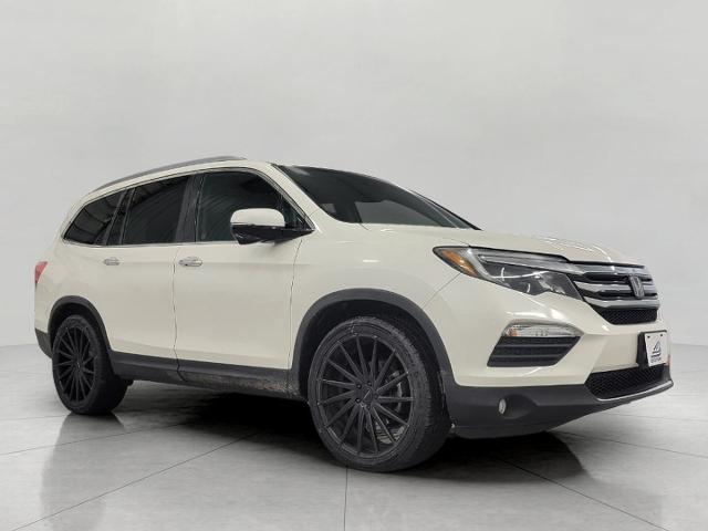 2018 Honda Pilot Vehicle Photo in Neenah, WI 54956