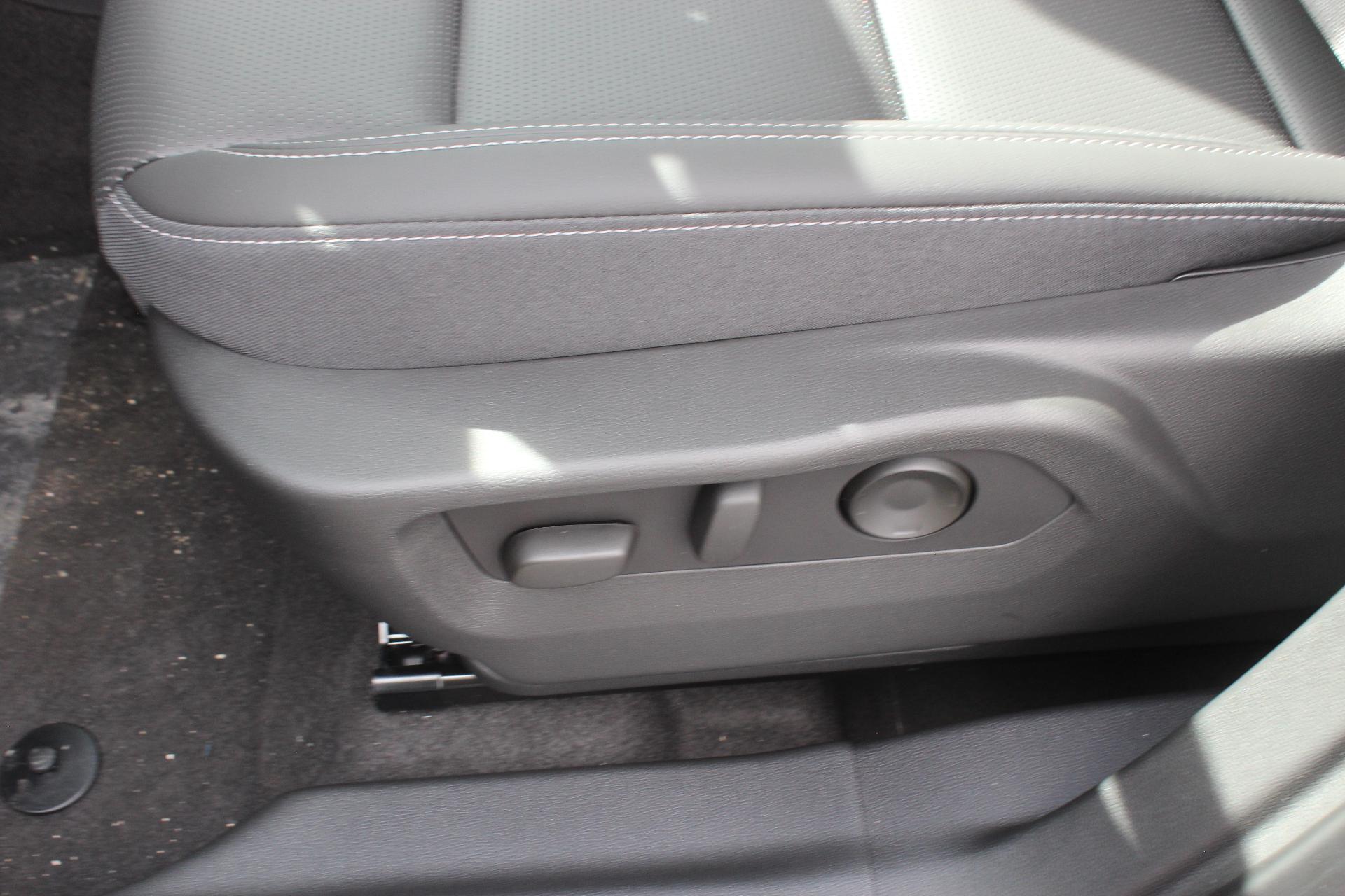 2025 Buick Envision Vehicle Photo in AURORA, CO 80012-4011
