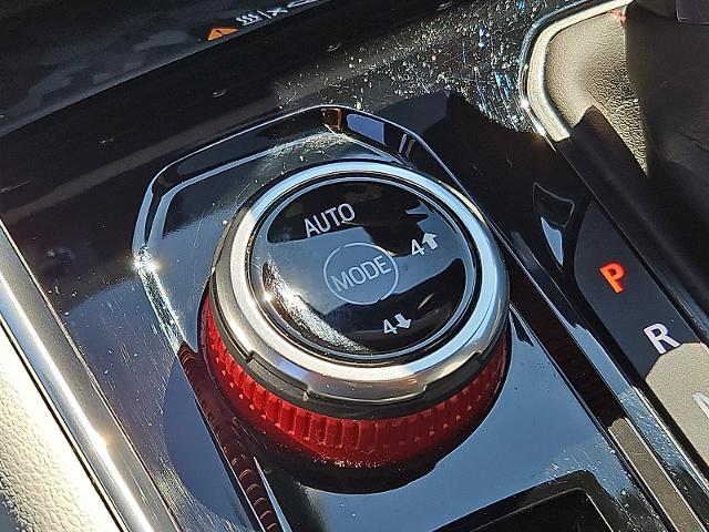 2024 GMC Canyon Vehicle Photo in TREVOSE, PA 19053-4984