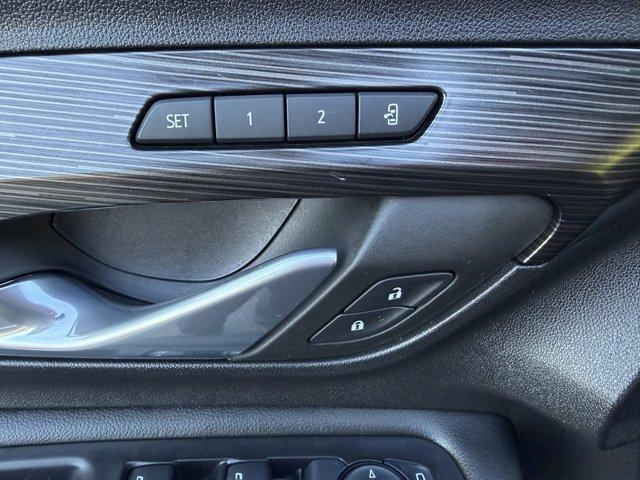 2024 GMC Terrain Vehicle Photo in LEOMINSTER, MA 01453-2952