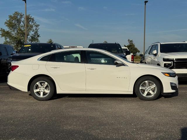 2024 Chevrolet Malibu Vehicle Photo in COLUMBIA, MO 65203-3903