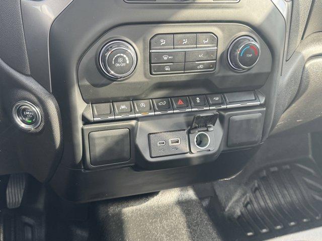 2024 Chevrolet Silverado 1500 Vehicle Photo in LEOMINSTER, MA 01453-2952