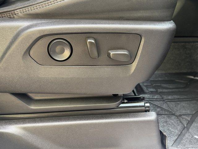 2022 Chevrolet Silverado 1500 Vehicle Photo in LEOMINSTER, MA 01453-2952