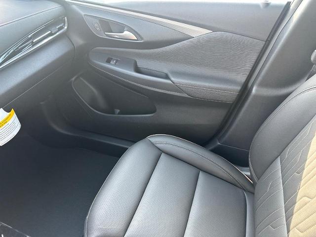 2026 Buick Envista Vehicle Photo in COLUMBIA, MO 65203-3903