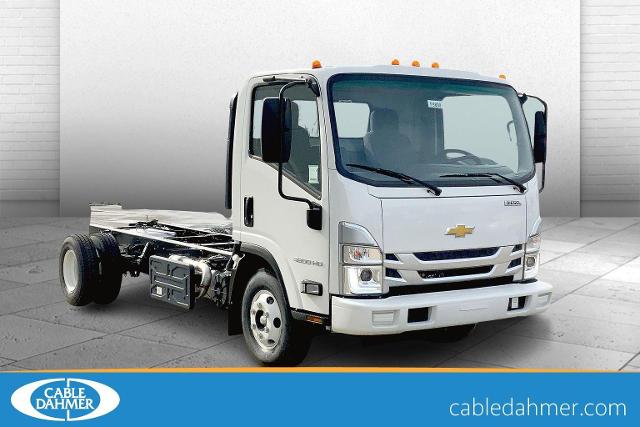 2024 Chevrolet 4500 HD LCF Diesel Vehicle Photo in TOPEKA, KS 66609-0000