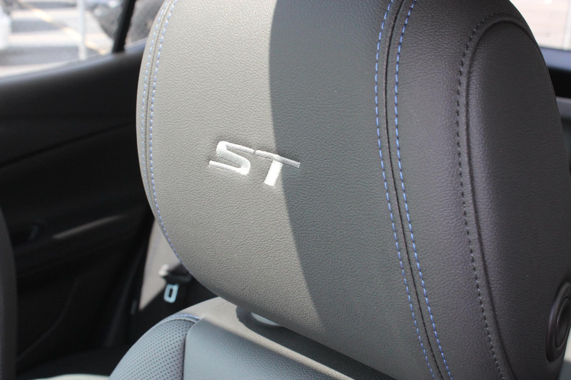 2026 Buick Encore GX Vehicle Photo in AURORA, CO 80012-4011